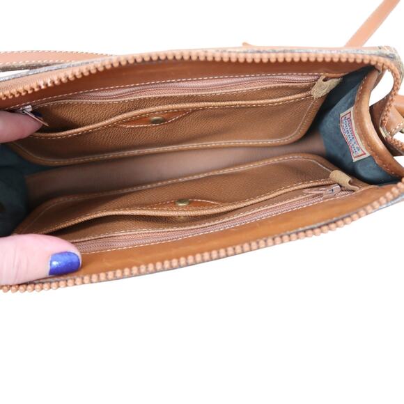 Vintage 90s Dooney & Bourke Black and Tan Leather Crossbody Bag Purse - Picture 5 of 9